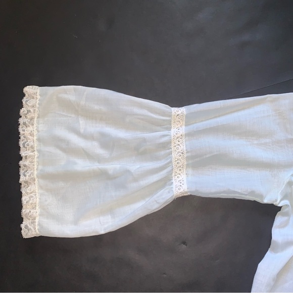 v i n t a g e :: Cottagecore Embroidered Floral Lace Crochet Nightgown ILGWU - Picture 8 of 14